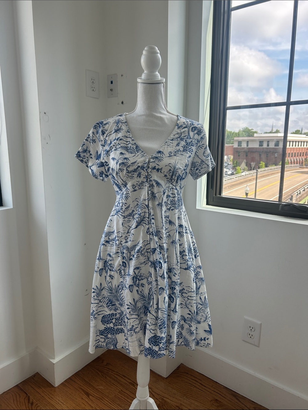 Nicole Miller Blue and White Printed V-Neck Mini Dress